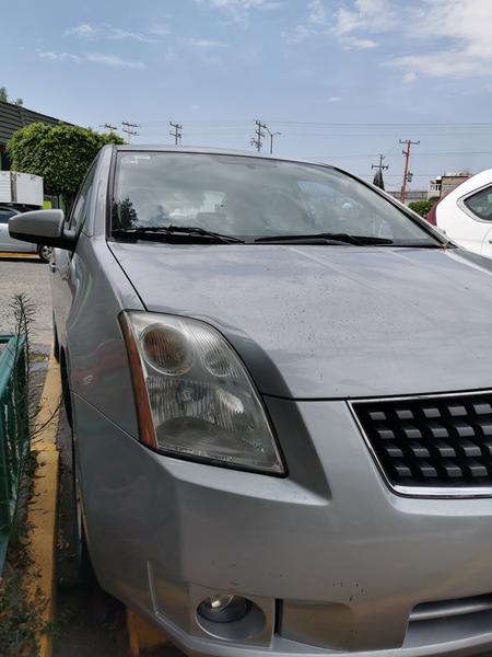 Nissan Sentra 2.0 • 2008 • 118,000 km 3
