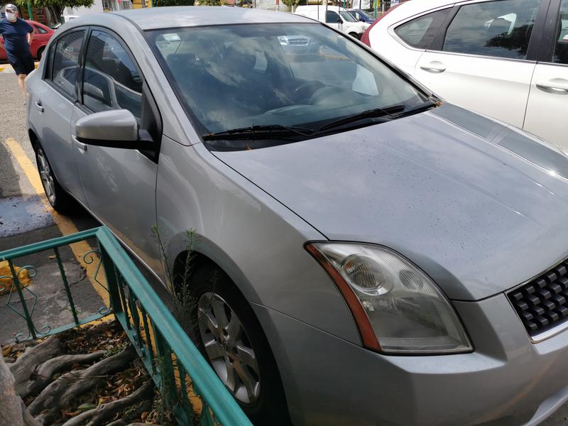 Nissan Sentra 2.0 • 2008 • 118,000 km 4