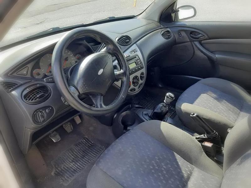Ford Focus • 2000 • 250,000 km 4