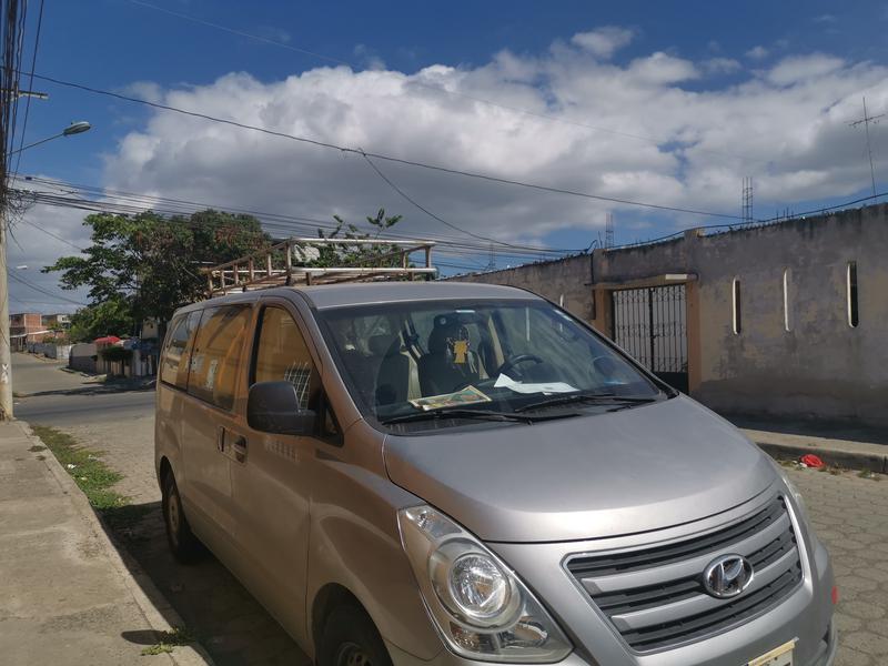 Hyundai H1 • 2017 • 100,000 km 2