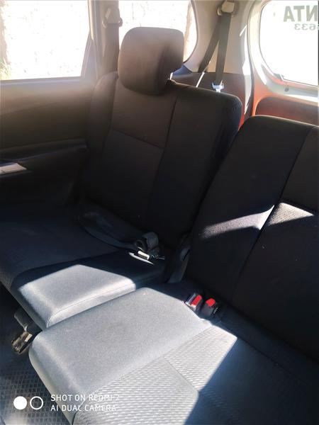 Toyota Avanza • 2015 • 61,000 km 4