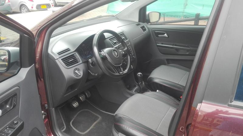 Volkswagen CrossFox • 2016 • 49,600 km 5