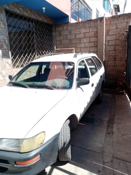 Toyota Corolla • 2001 • 350,000 km 3