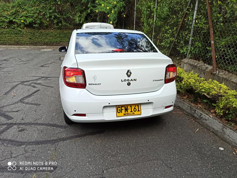 Renault Logan • 2020 • 21,000 km 1