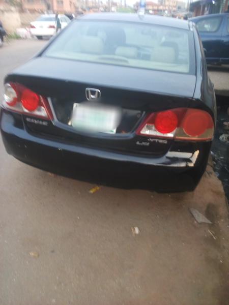 Honda Civic • 2007 • 110,500 km 3