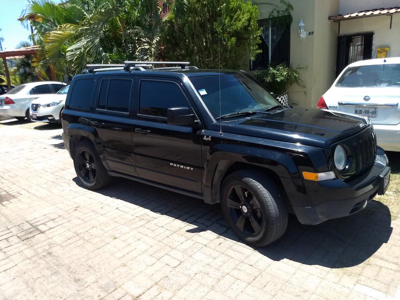 Jeep  • 2014 • 160,000 km 3