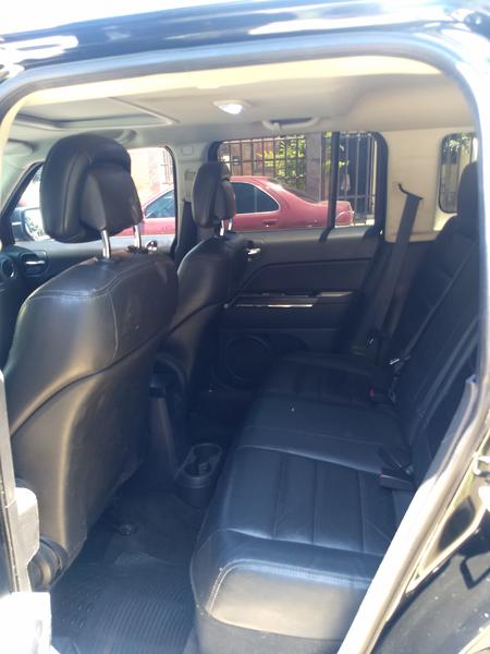 Jeep  • 2014 • 160,000 km 10