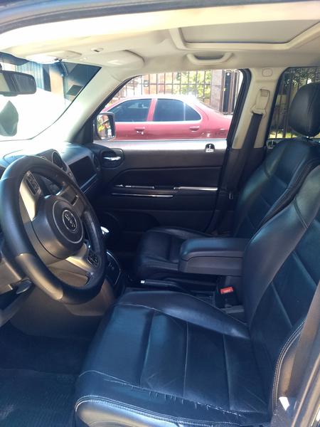 Jeep  • 2014 • 160,000 km 2