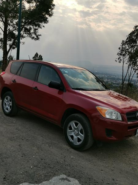 Toyota RAV4 • 2012 • 127,450 km 3