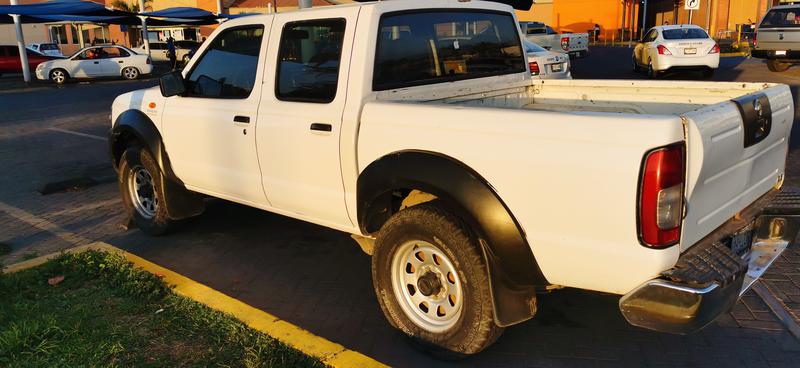 Nissan Np300 frontier • 2014 • 91,100 km 5