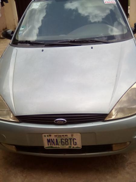 Ford Focus • 2001 • 220,000 km 2