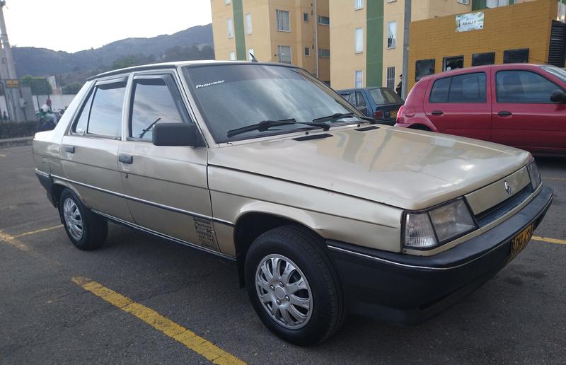Renault 10 • 1994 • 252,000 km 14