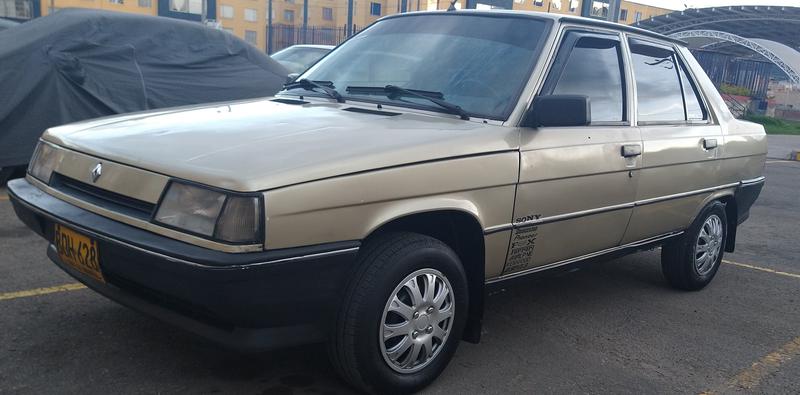 Renault 10 • 1994 • 252,000 km 8