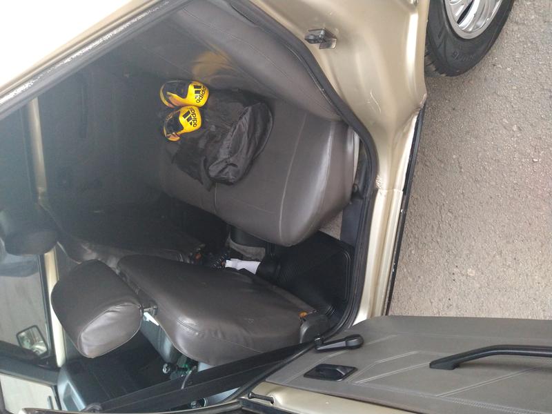 Renault 10 • 1994 • 252,000 km 13