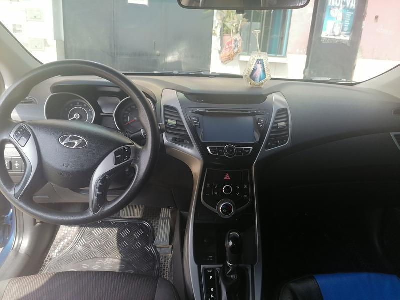 Hyundai Elantra • 2015 • 38,000 km 6