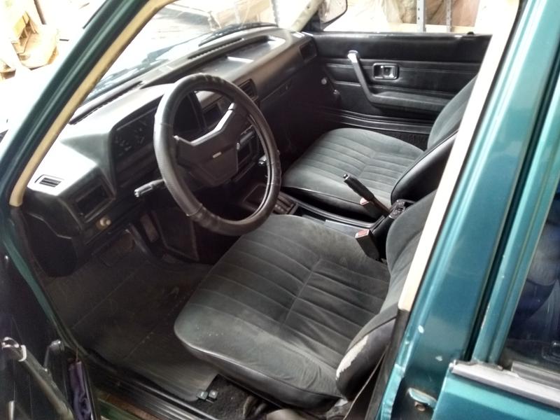 Mazda 626 • 1981 • 200,000 km 3