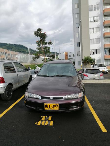Mazda 626 • 1993 • 200,000 km 1