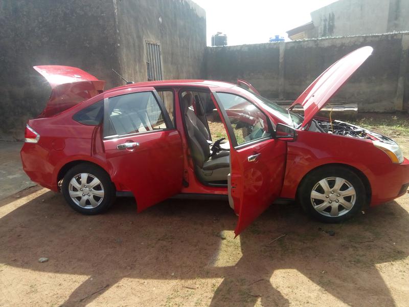 Ford Focus • 2008 • 200,000 km 5