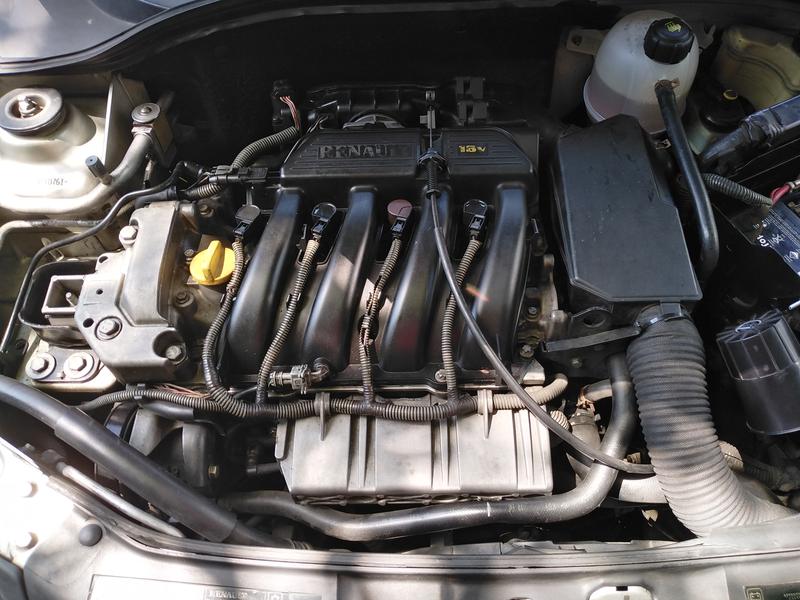 Renault Symbol • 2005 • 250,000 km 5