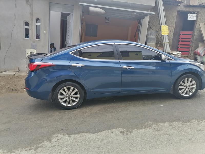 Hyundai Elantra • 2015 • 38,000 km 21