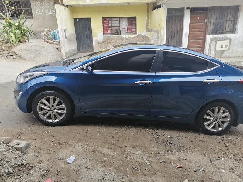 Hyundai Elantra • 2015 • 38,000 km 5