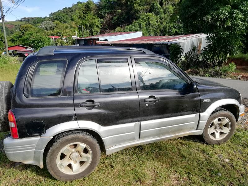 Suzuki Grand Vitara • 1999 • 203,000 km 6