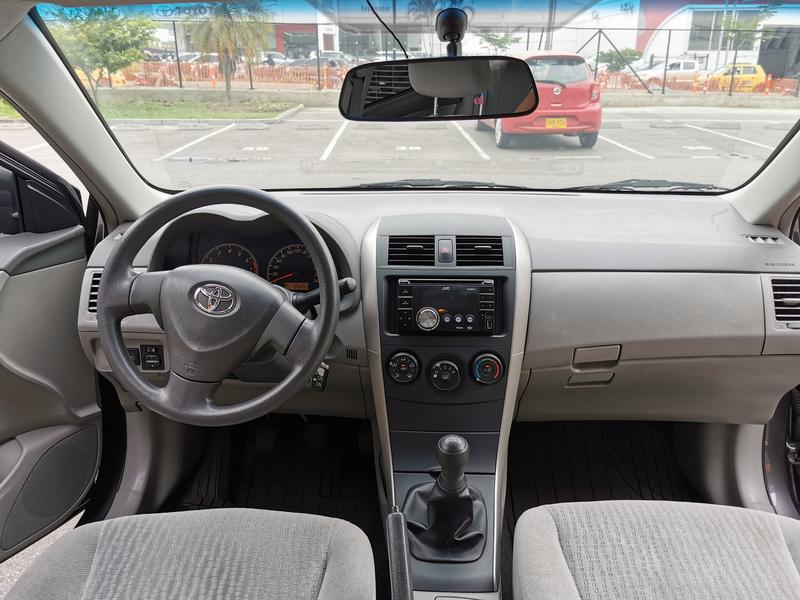 Toyota Corolla sedan • 2011 • 94,000 km 2