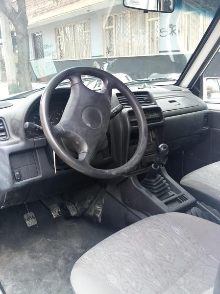 Chevrolet 1500 • 2011 • 145,000 km 2