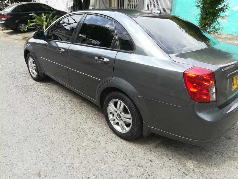 Chevrolet Optra • 2009 • 118,500 km 7
