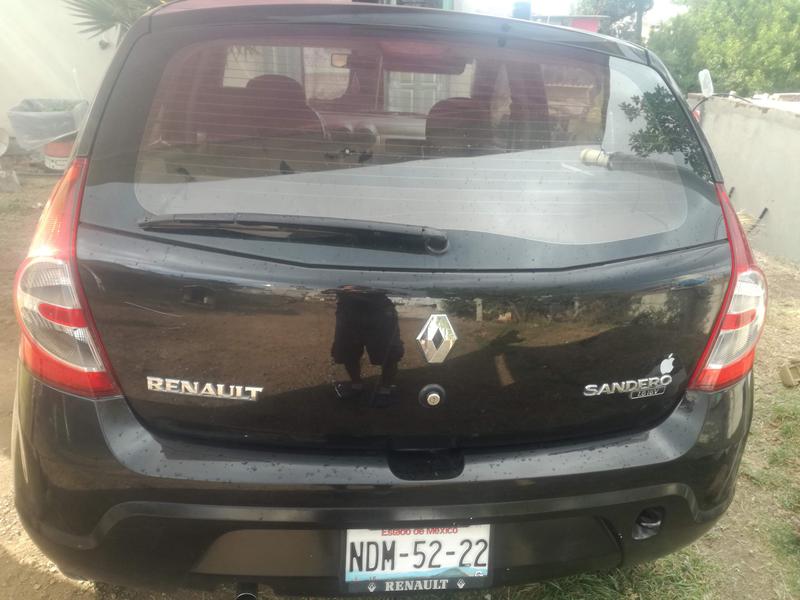 Renault Sandero • 2010 • 135,150 km 4