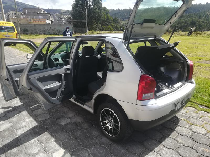 Volkswagen Gol • 2007 • 188,000 km 5