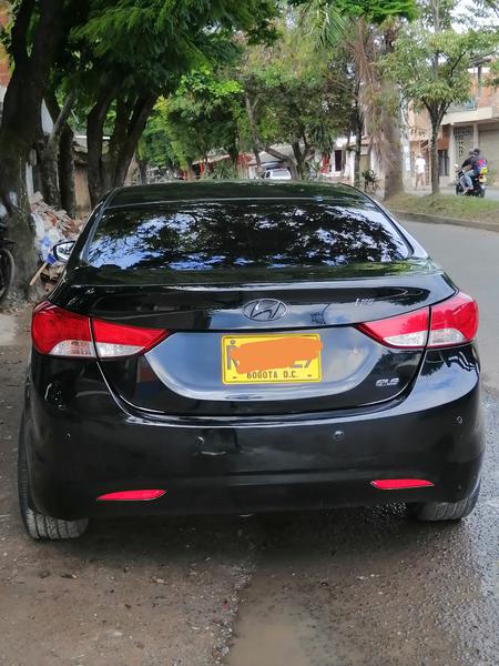 Hyundai  • 2012 • 97,800 km 4