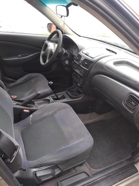 Nissan Sentra • 2006 • 240,000 km 8