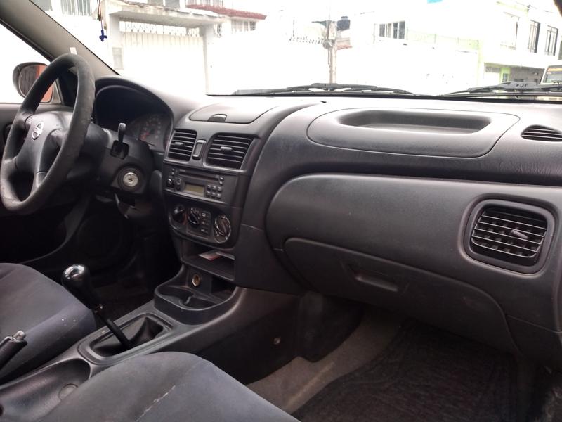 Nissan Sentra • 2006 • 240,000 km 5