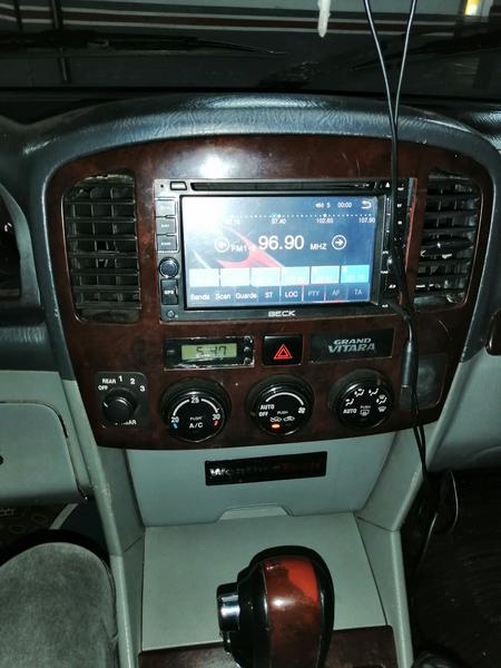 Suzuki Grand Vitara XL-7 • 2007 • 256,000 km 4