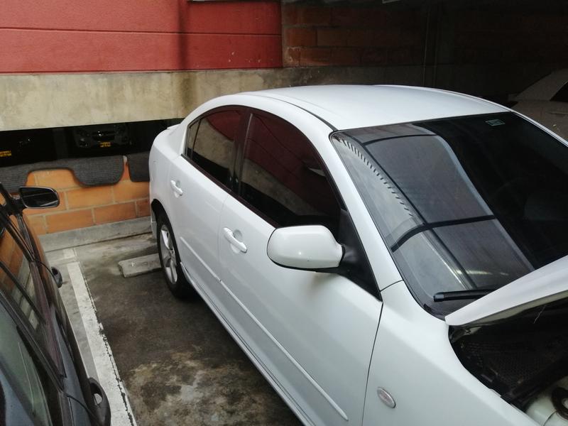 Mazda 121 • 2006 • 118,000 km 5