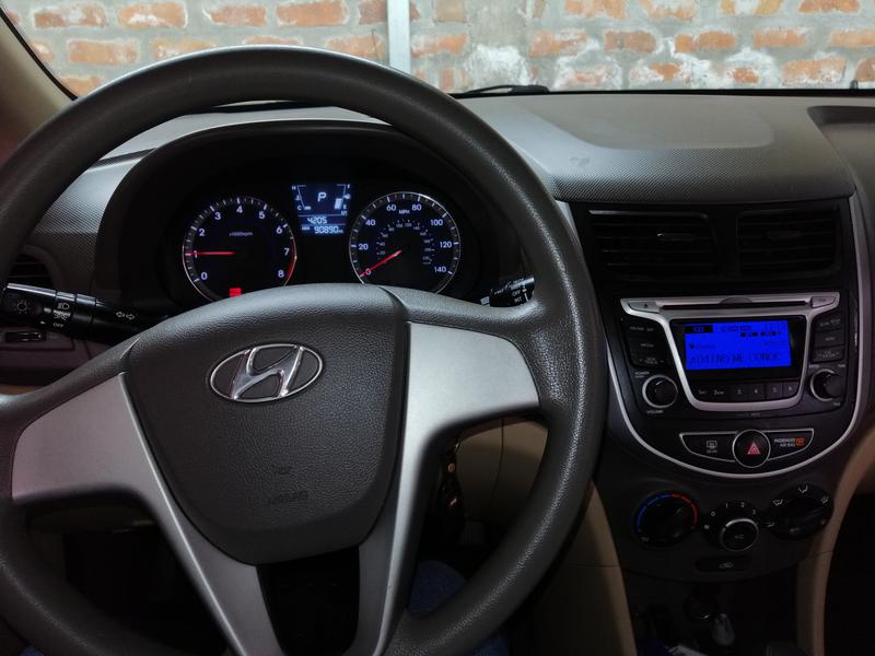 Hyundai Accent • 2014 • 152,000 km 3