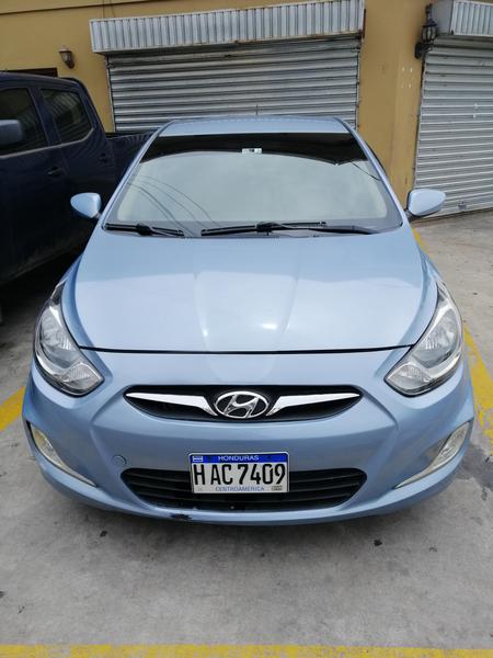 Hyundai Accent • 2014 • 152,000 km 10