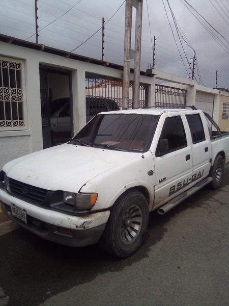 Chevrolet Luv • 1999 • 25,000 km 2