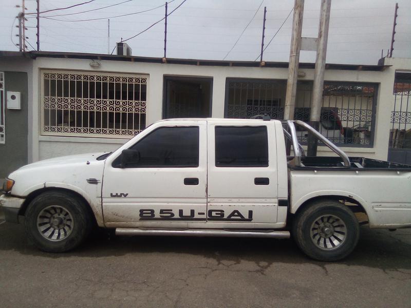 Chevrolet Luv • 1999 • 25,000 km 1