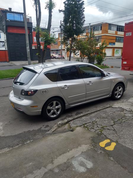Mazda 3 • 2005 • 108,600 km 7