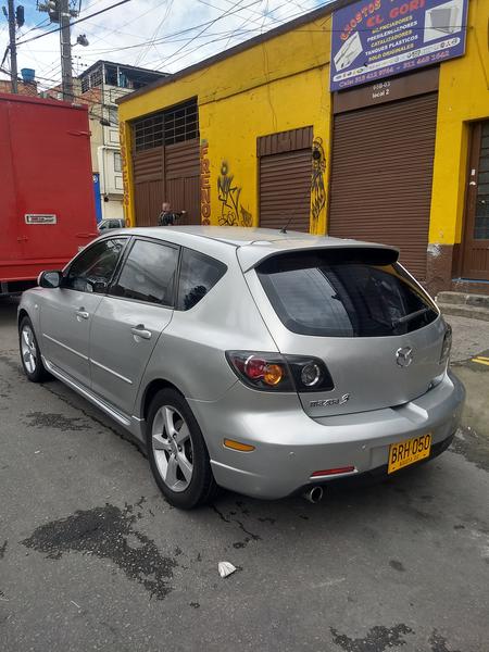 Mazda 3 • 2005 • 108,600 km 5