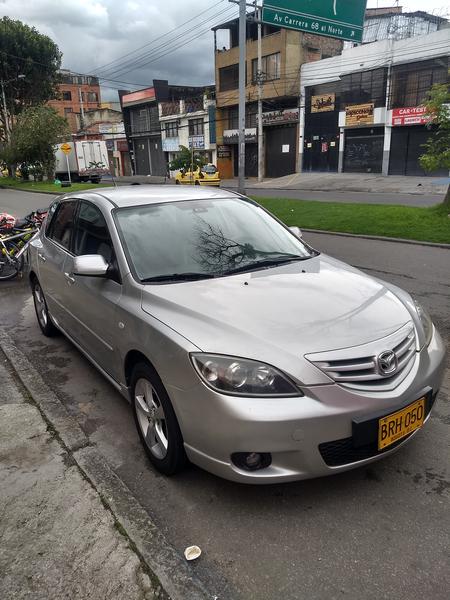 Mazda 3 • 2005 • 108,600 km 4
