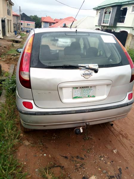 Nissan Almera Tino • 2004 • 20,000 km 2