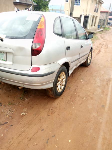 Nissan Almera Tino • 2004 • 20,000 km 4