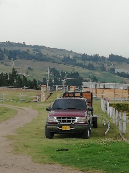 Ford Explorer • 1997 • 215,000 km 6