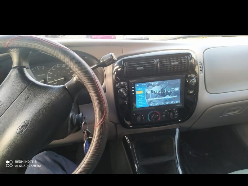 Ford Explorer • 1997 • 215,000 km 2