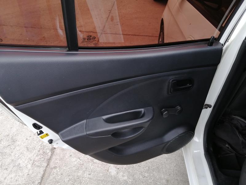 Kia Picanto • 2011 • 80,000 km 5