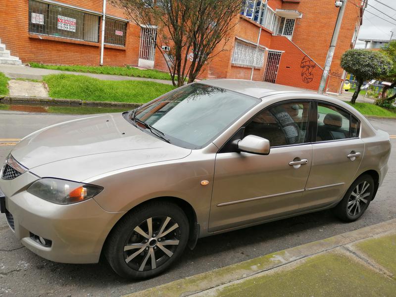 Mazda 3 • 2008 • 91,600 km 1