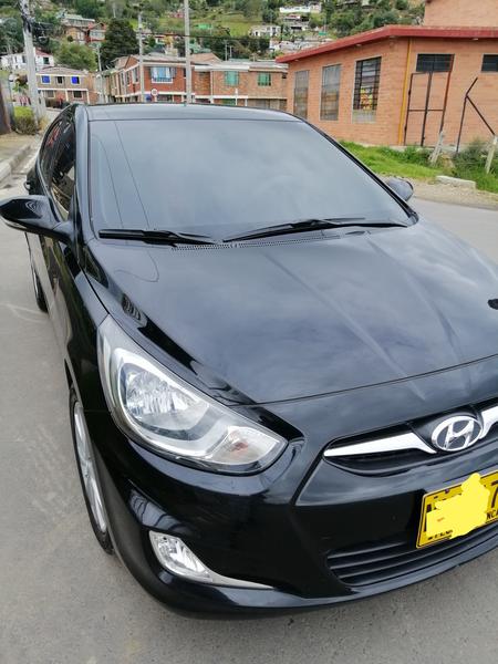 Hyundai Accent • 2014 • 55,945 km 3